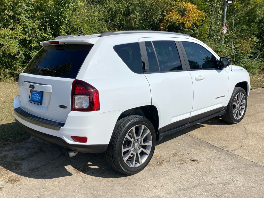2016 Jeep Compass Image 4