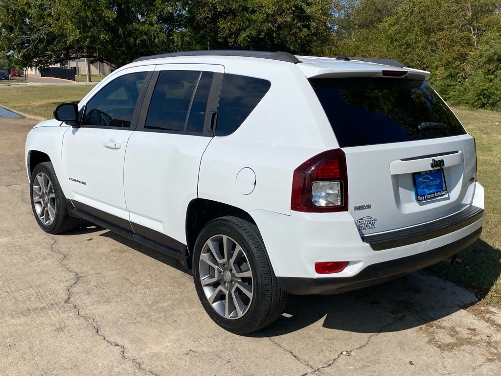 2016 Jeep Compass Image 6