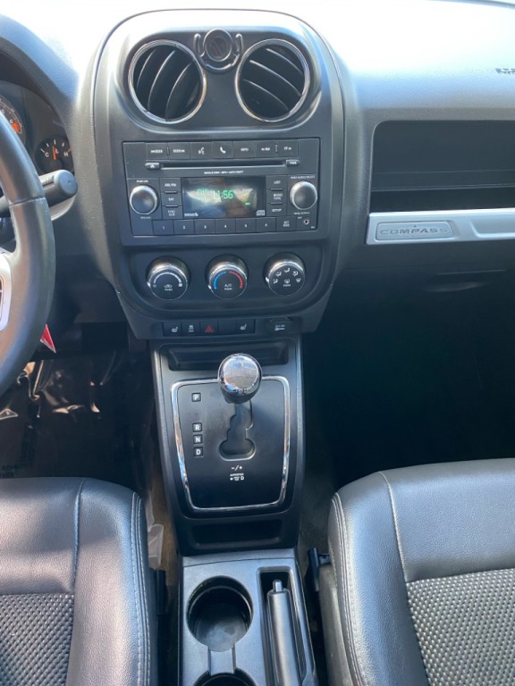 2016 Jeep Compass Image 17