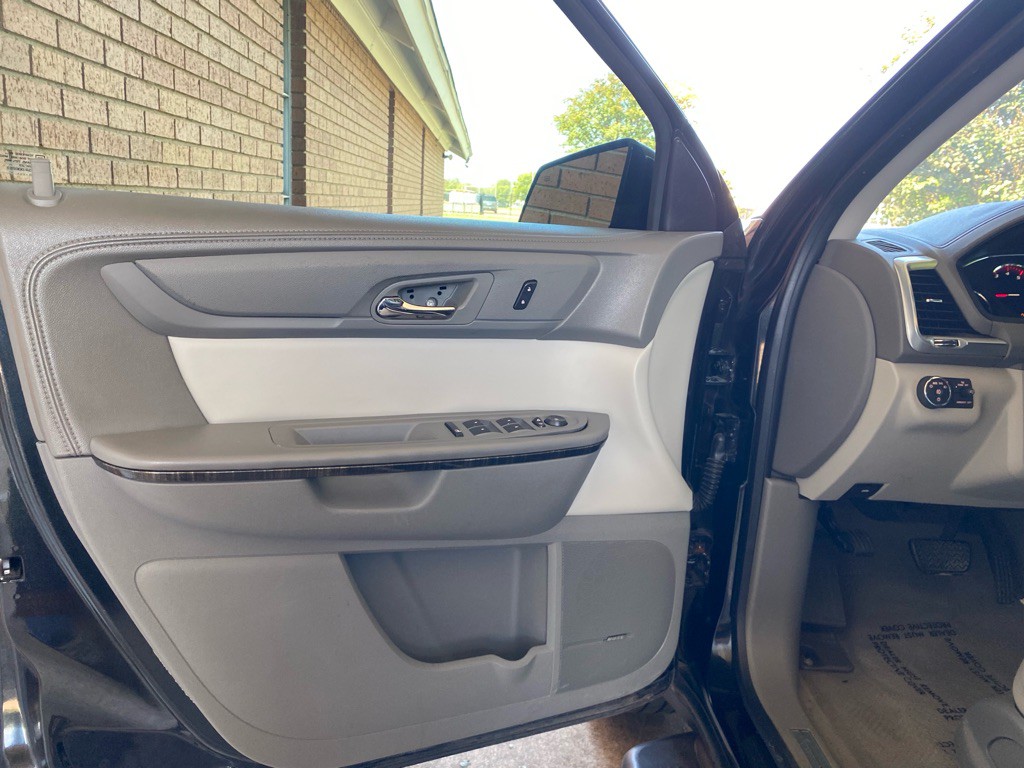 2015 GMC Acadia Image 8