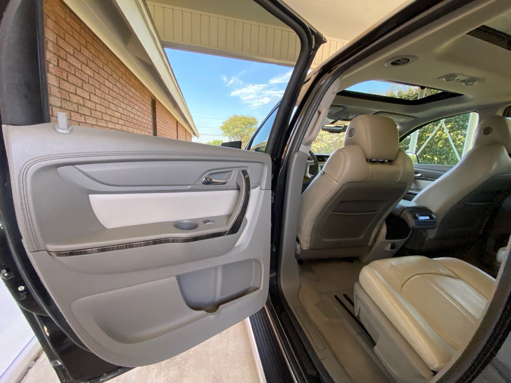 2015 GMC Acadia Image 11