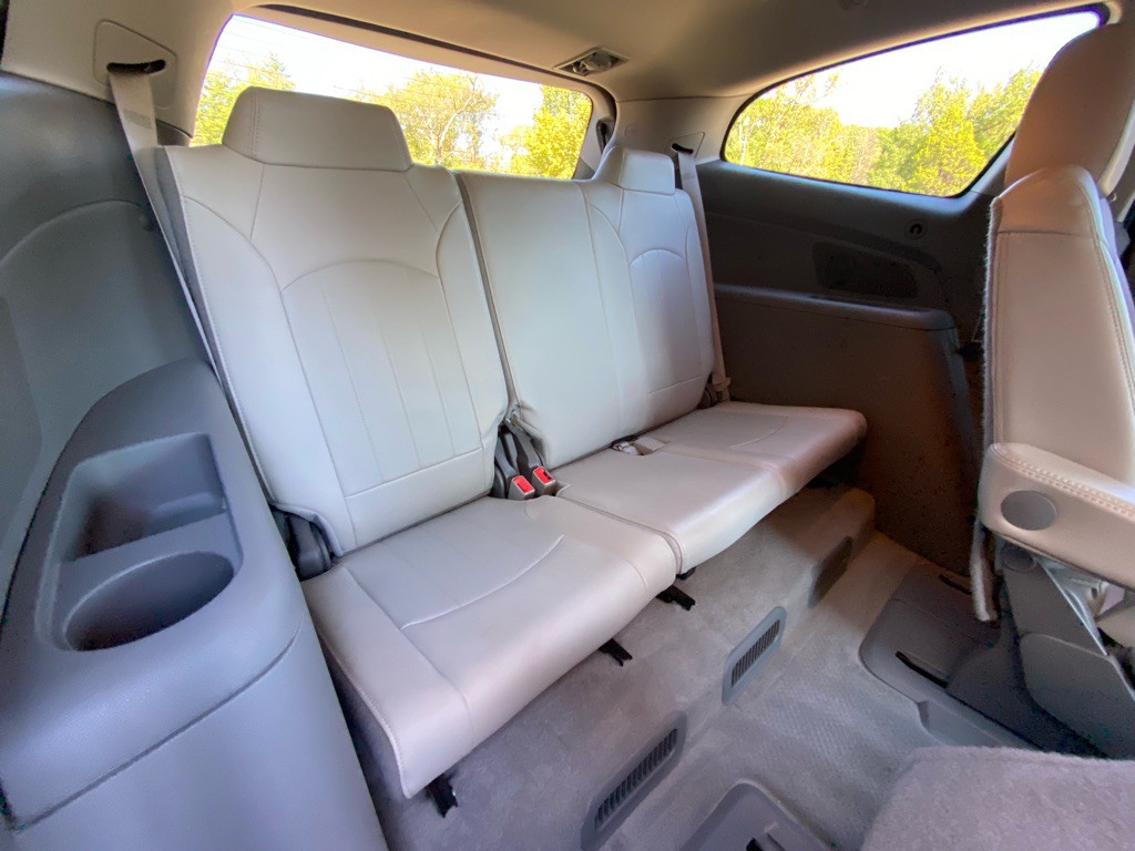 2015 Chevrolet Traverse Image 16