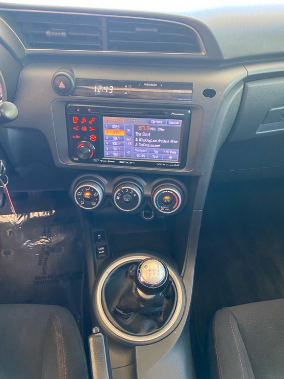 2013 Scion tC Image 15
