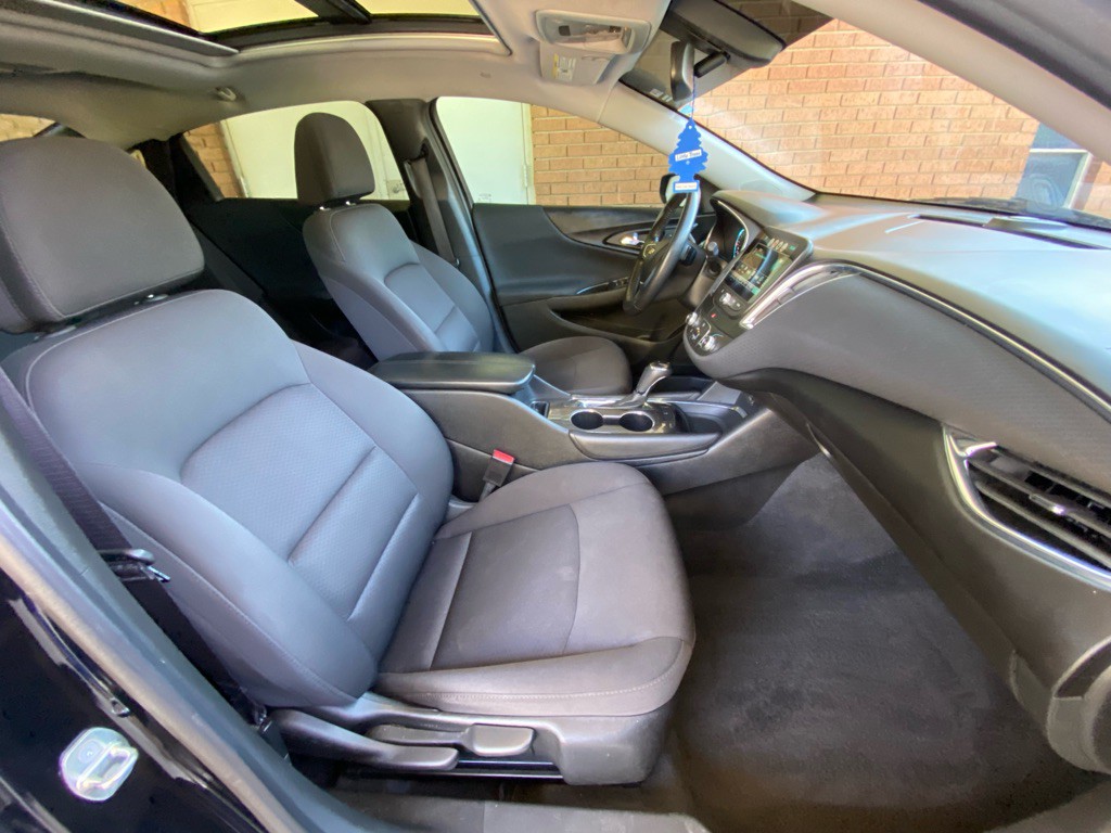 2018 Chevrolet Malibu Image 13