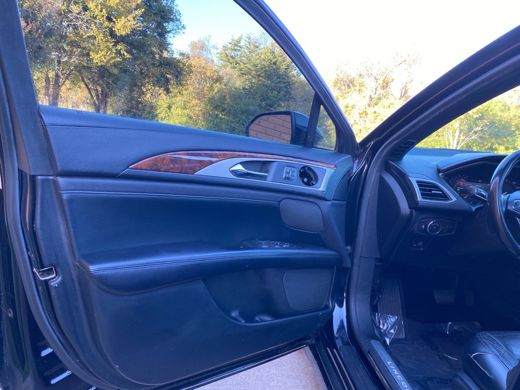 2017 Lincoln MKZ Image 7