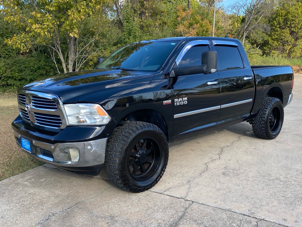 2014 RAM 1500 Image 1