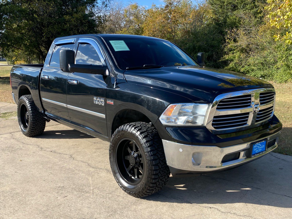 2014 RAM 1500 Image 3