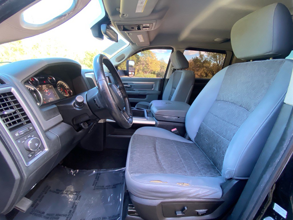 2014 RAM 1500 Image 8