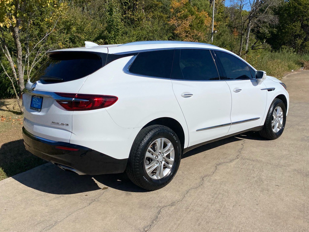 2018 Buick Enclave Image 3