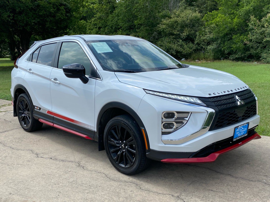 2023 Mitsubishi Eclipse Image 3