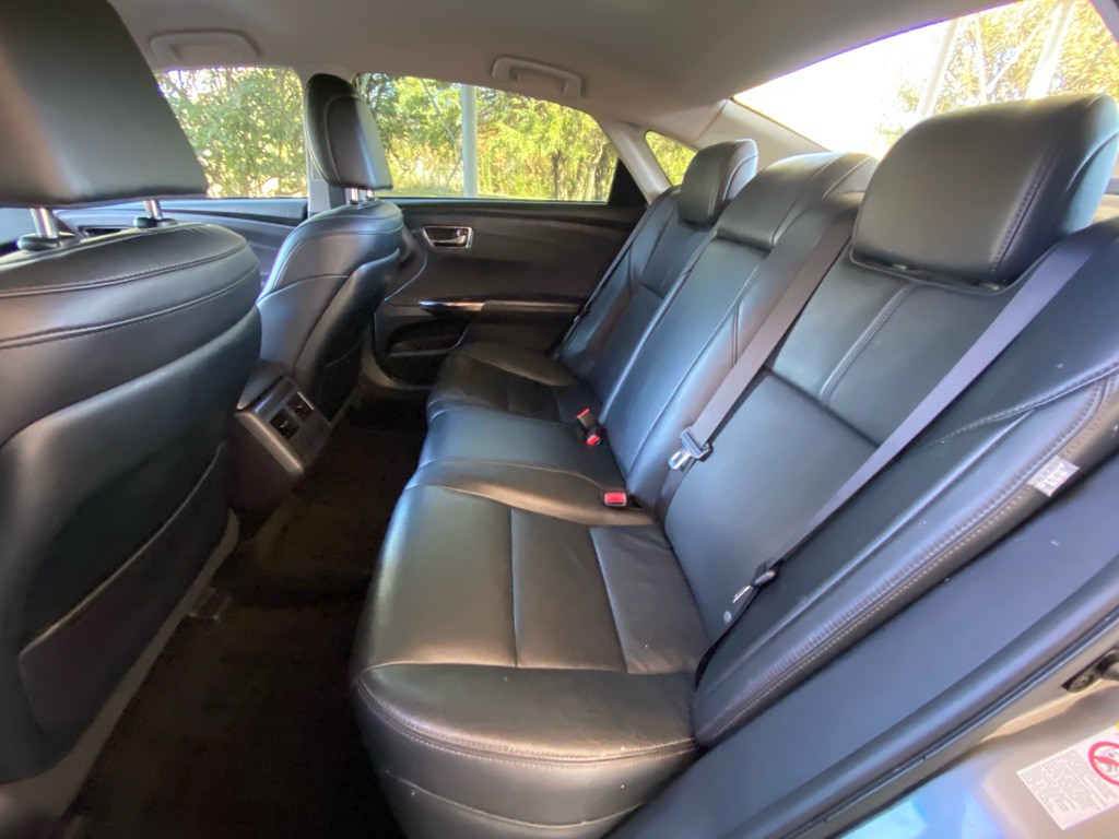 2018 Toyota Avalon Image 11