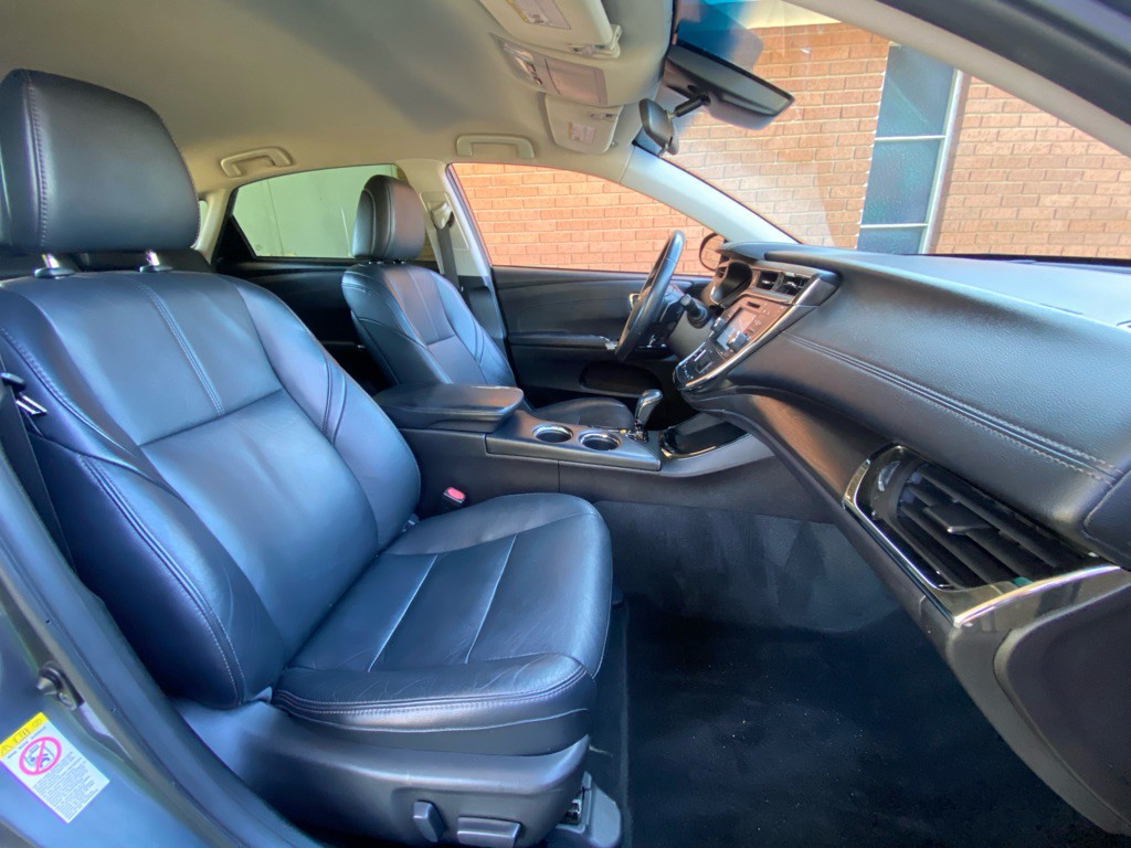 2018 Toyota Avalon Image 13
