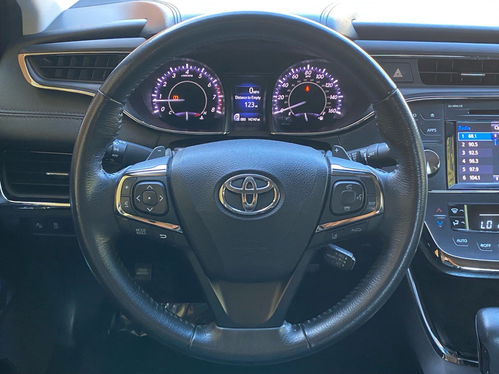 2018 Toyota Avalon Image 15