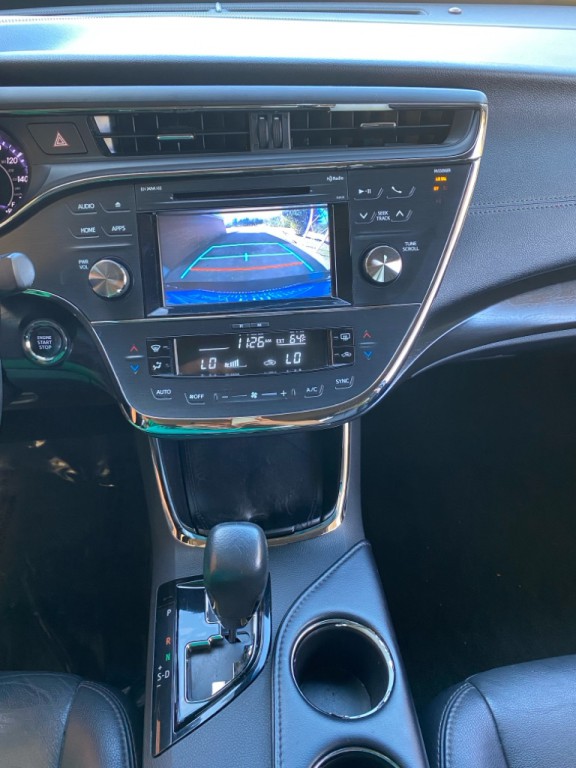 2018 Toyota Avalon Image 16