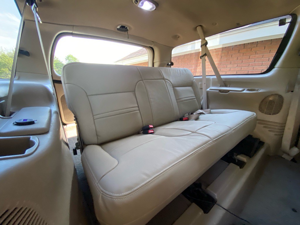 2000 Ford Excursion Image 14
