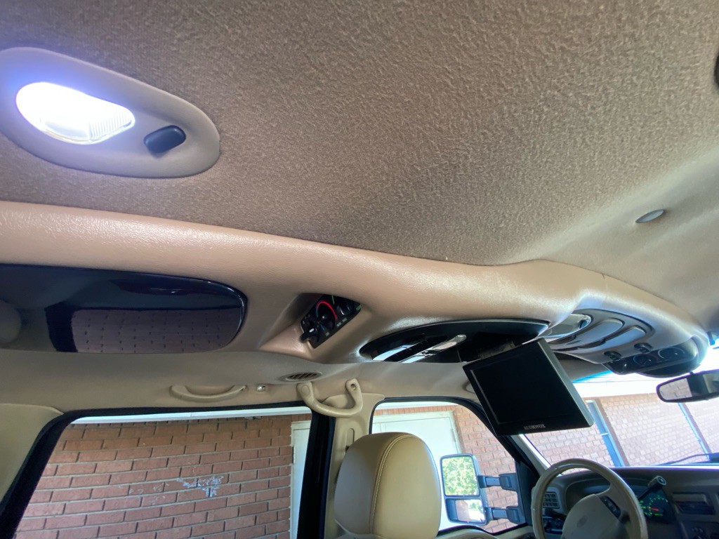 2000 Ford Excursion Image 15