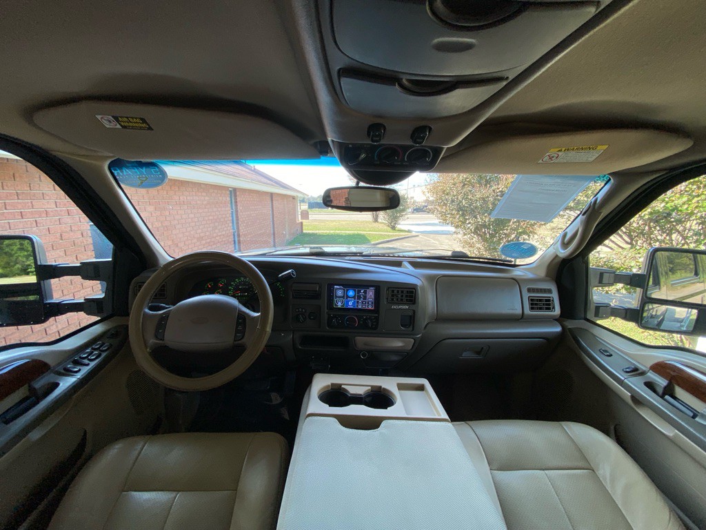 2000 Ford Excursion Image 19