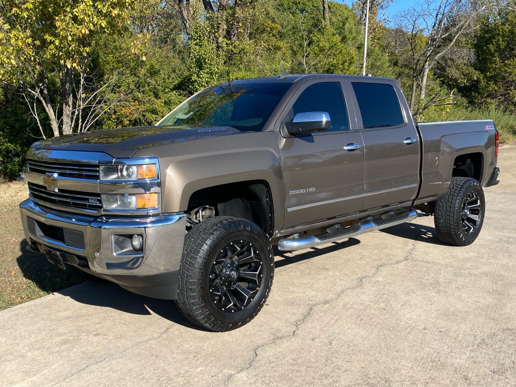 2015 Chevrolet Silverado 1500 Image 1