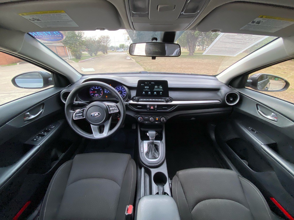 2021 Kia Forte Image 14