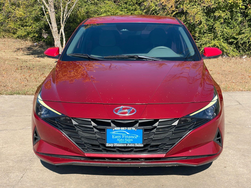 2022 Hyundai Elantra Image 2