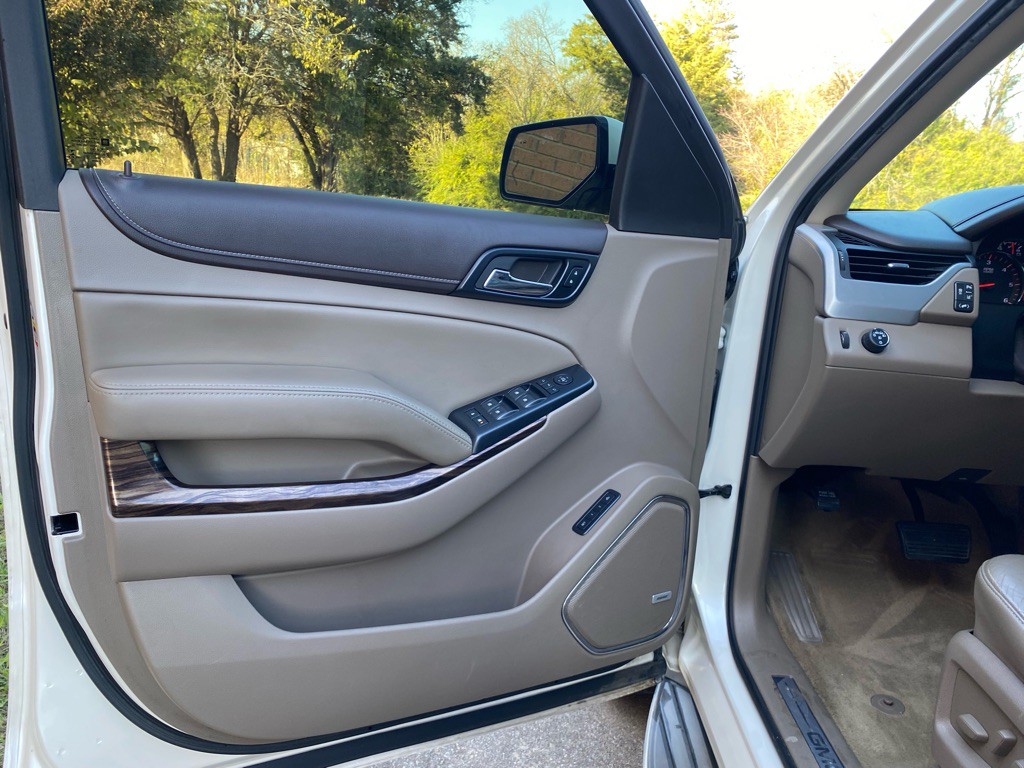 2015 GMC Yukon Image 8