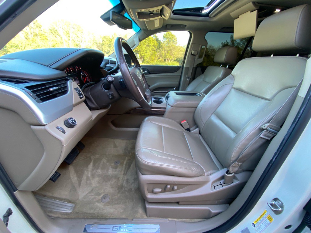 2015 GMC Yukon Image 9