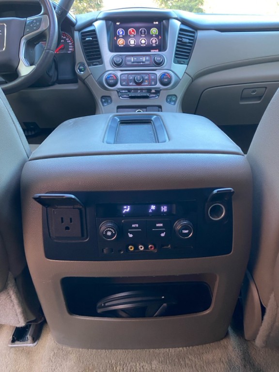 2015 GMC Yukon Image 16