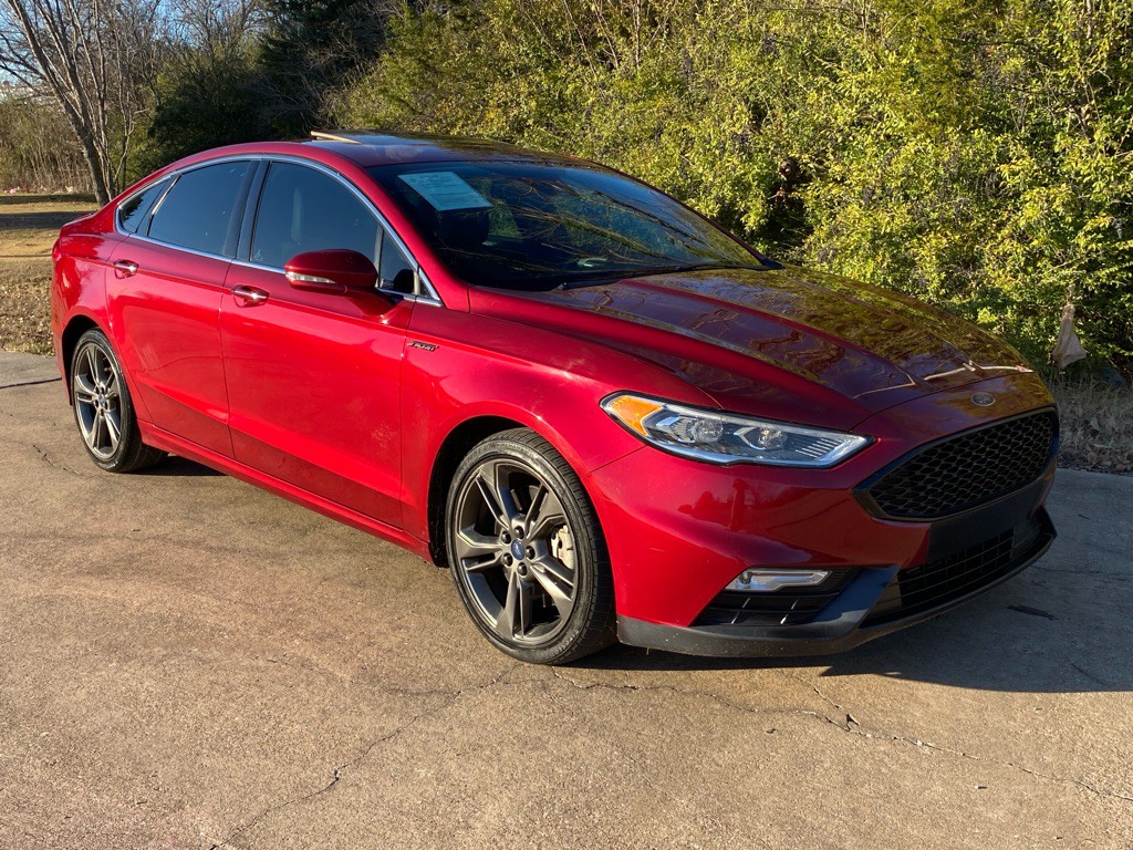 2017 Ford Fusion Image 1