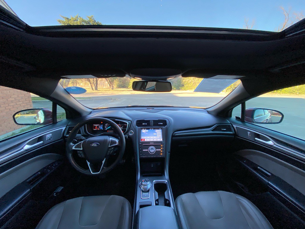 2017 Ford Fusion Image 16