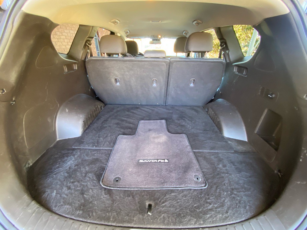 2019 Hyundai Santa Fe Image 16