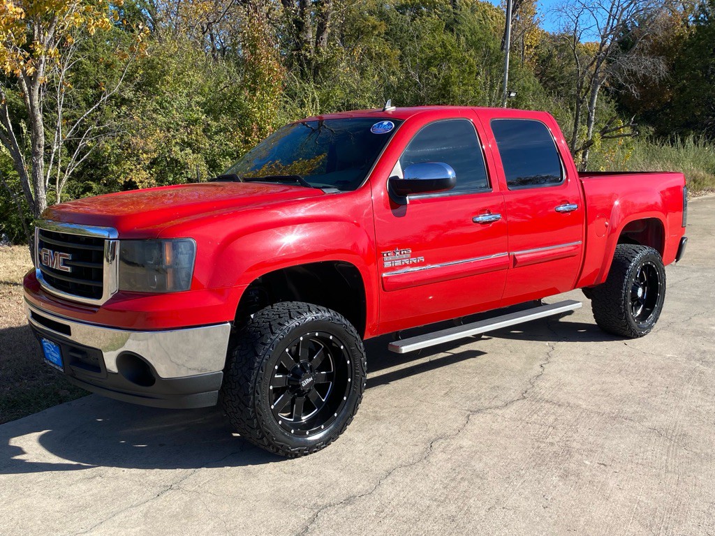 2011 GMC Sierra Image 1