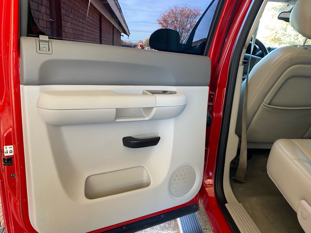 2011 GMC Sierra Image 9