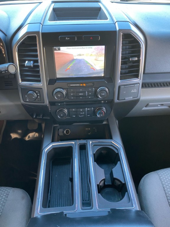 2015 Ford F-150 Image 18