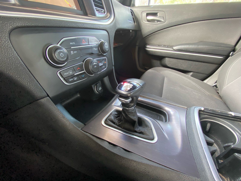 2018 Dodge Charger Image 18