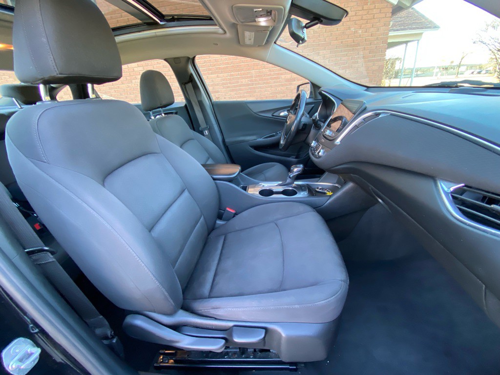 2021 Chevrolet Malibu Image 12