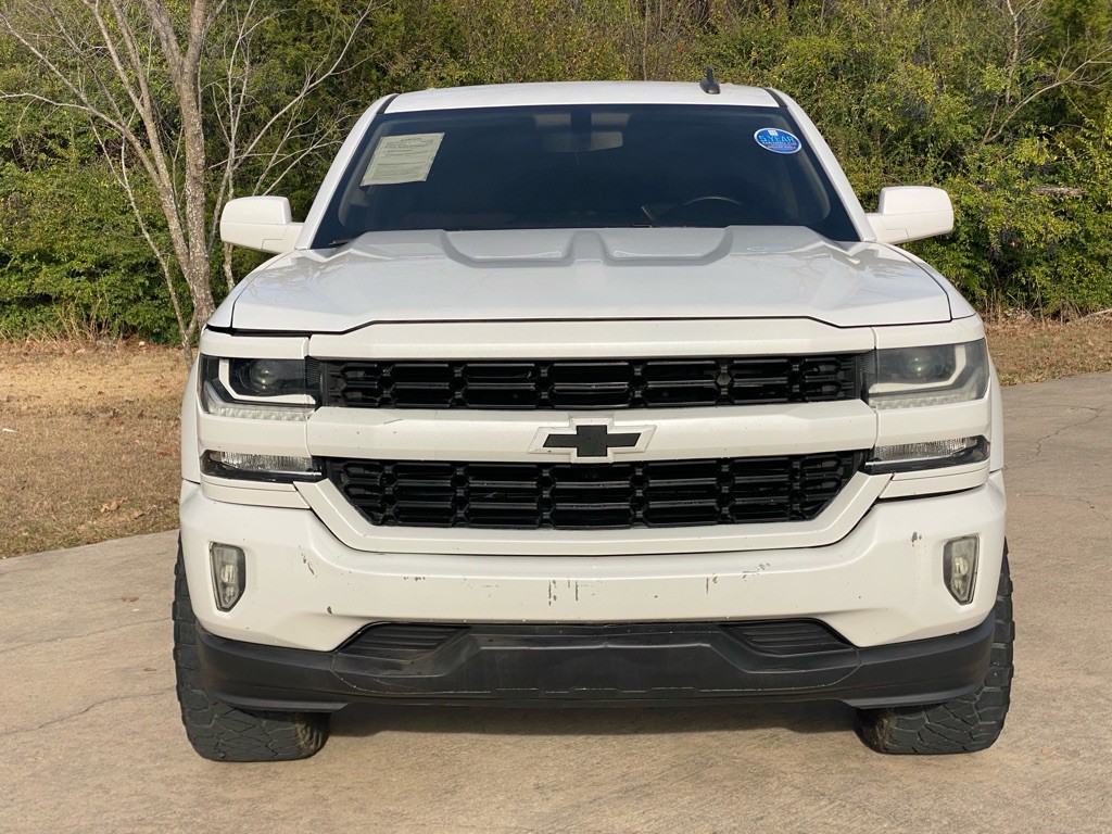 2018 Chevrolet Silverado 1500 Image 2