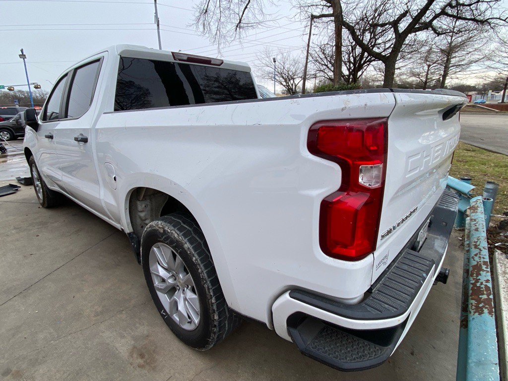 2022 Chevrolet Silverado 1500 Image 2