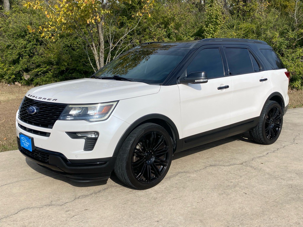 2018 Ford Explorer Image 1
