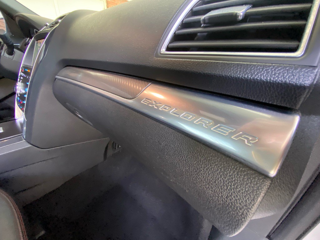 2018 Ford Explorer Image 25