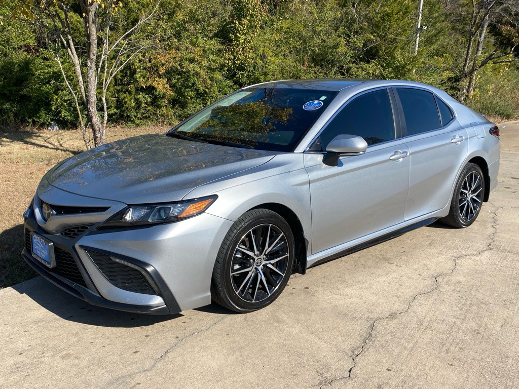 2023 Toyota Camry Image 3