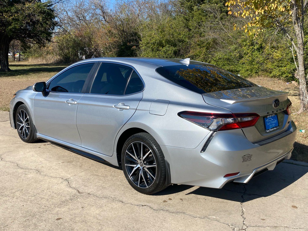 2023 Toyota Camry Image 6