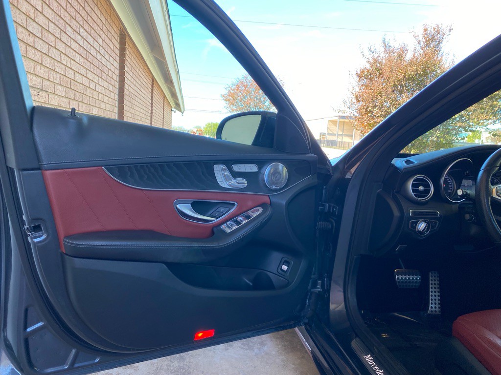 2015 Mercedes-Benz C-Class Image 8