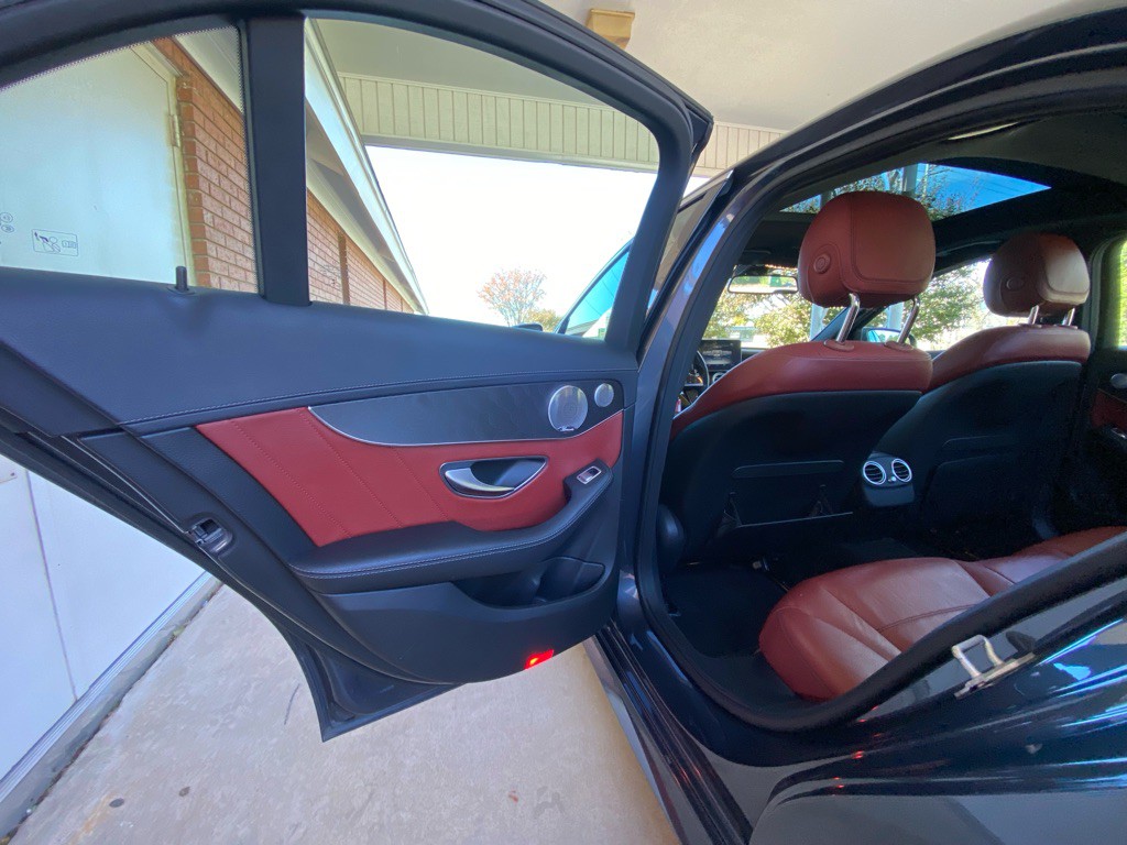 2015 Mercedes-Benz C-Class Image 11