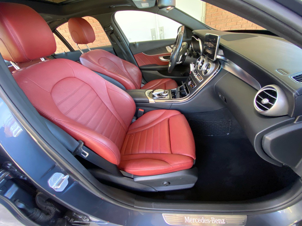 2015 Mercedes-Benz C-Class Image 14