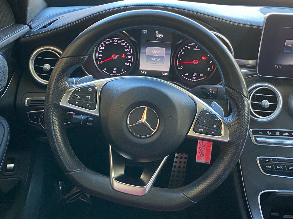 2015 Mercedes-Benz C-Class Image 17