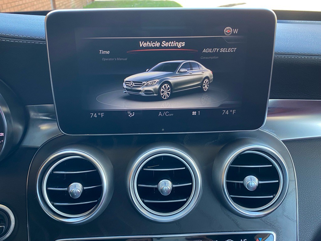 2015 Mercedes-Benz C-Class Image 21