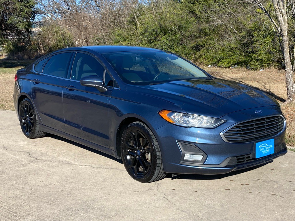 2019 Ford Fusion Image 1