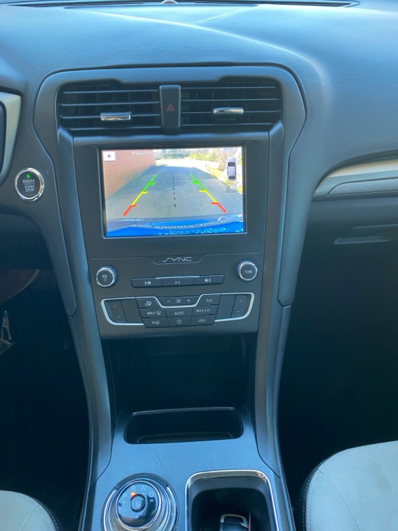2019 Ford Fusion Image 16