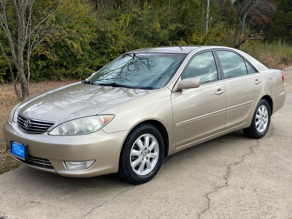 2005 Toyota Camry Image 3