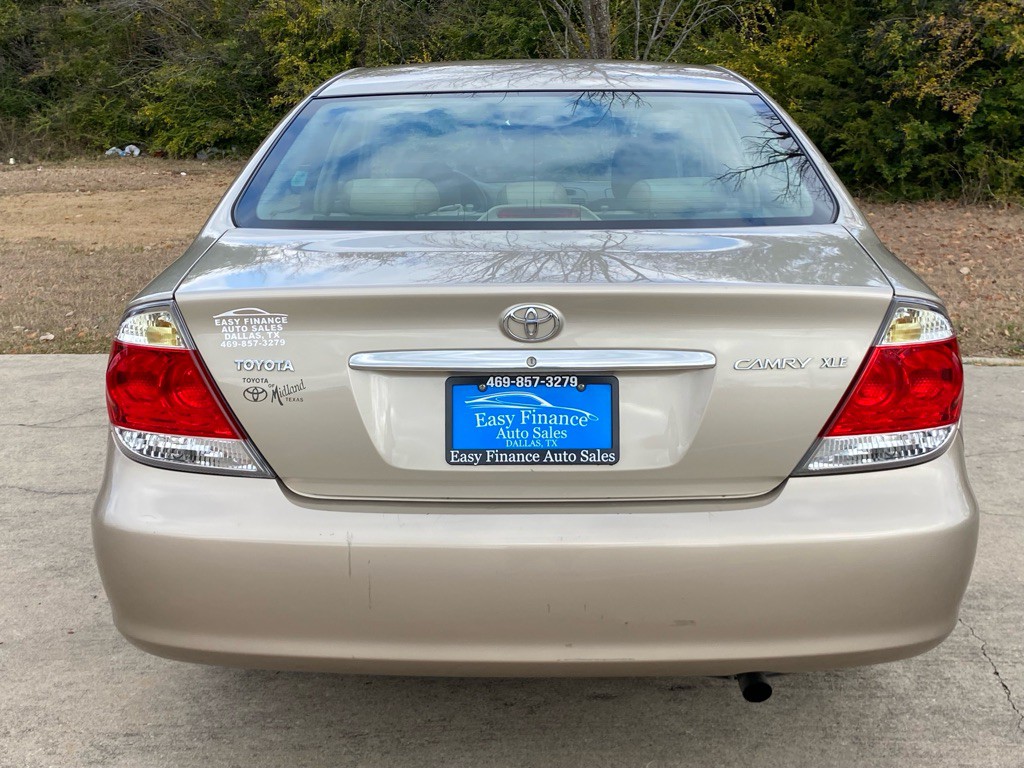2005 Toyota Camry Image 5